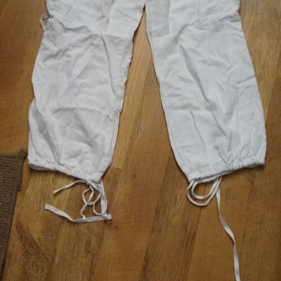 Linen capris - Picture 2 of 3